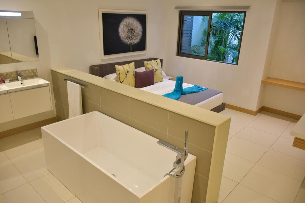 Latitude - With Private Plunge Pool Villa Rivière Noire Екстериор снимка